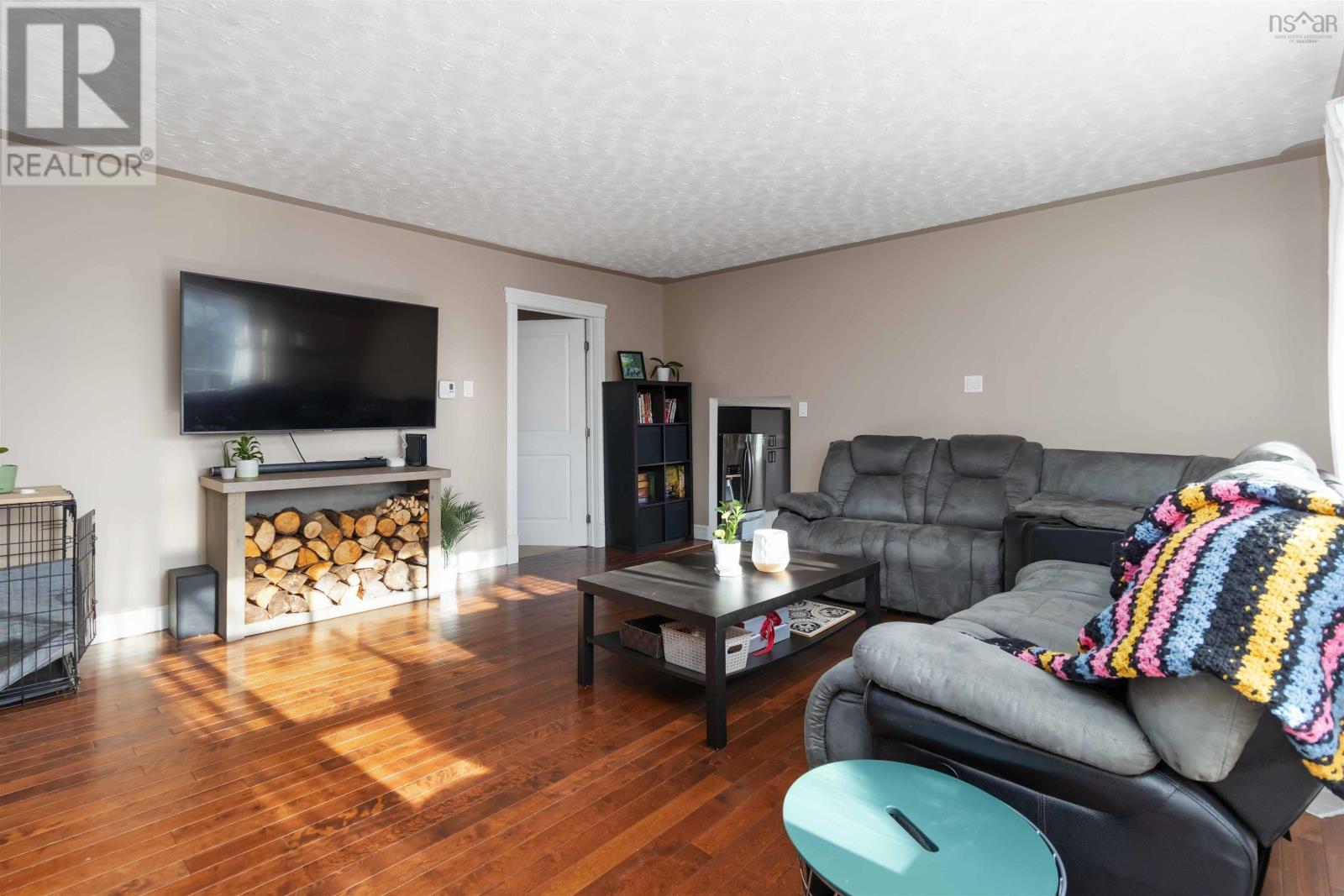 43 Bell Street, Lake Echo, Nova Scotia  B3E 1N3 - Photo 4 - 202506040