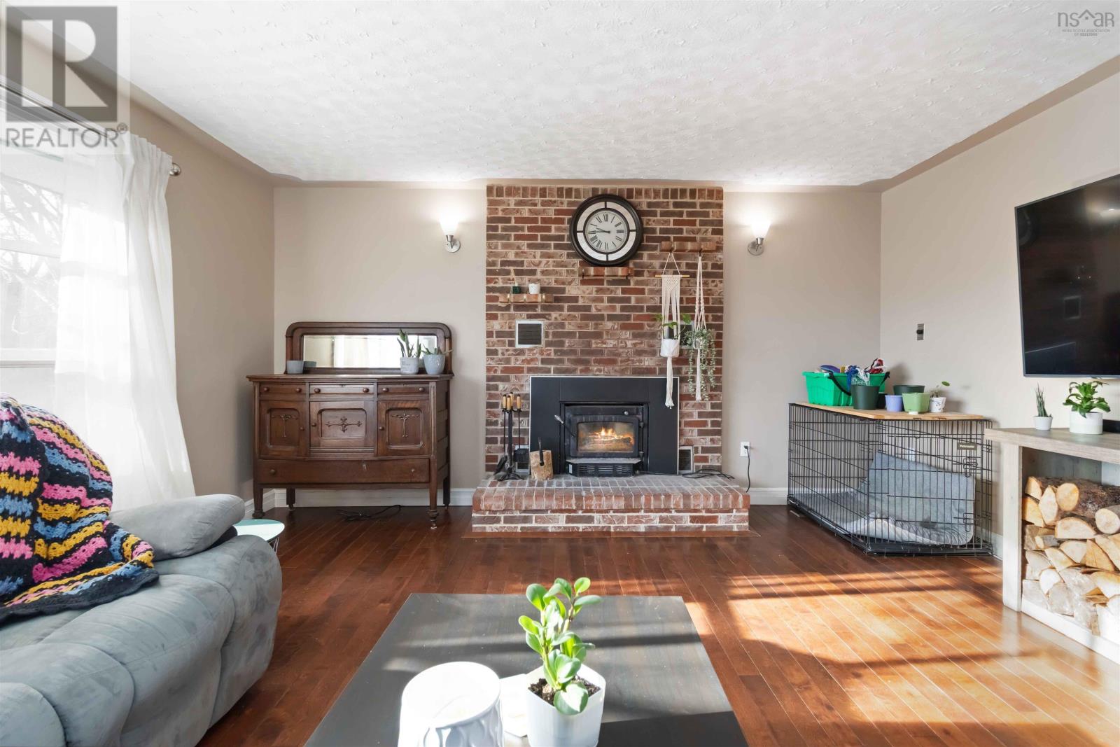 43 Bell Street, Lake Echo, Nova Scotia  B3E 1N3 - Photo 5 - 202506040