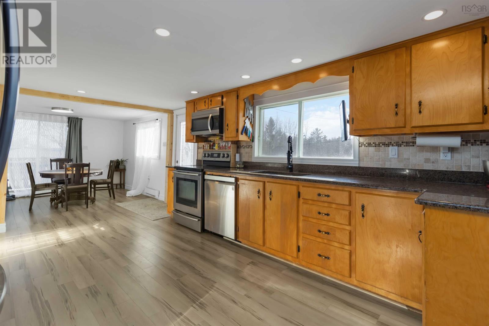 43 Bell Street, Lake Echo, Nova Scotia  B3E 1N3 - Photo 7 - 202506040