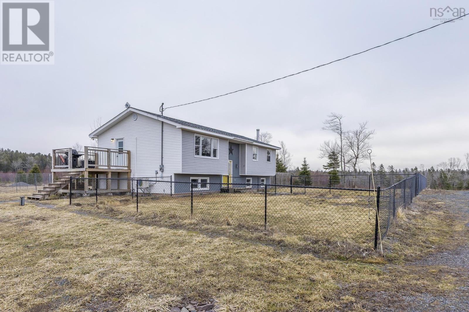 4172 East River East Side, Plymouth, Nova Scotia  B2H 5C5 - Photo 2 - 202506044