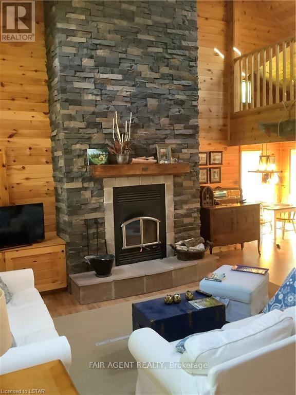 1165b Kirk Kove Road, Frontenac, Ontario  K0H 1B0 - Photo 6 - X12046927