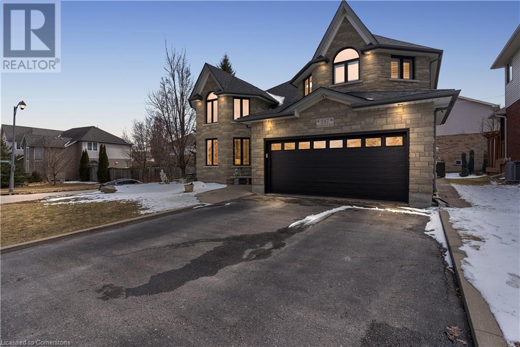 Property at 537 BUCKINGHAM Boulevard image 4