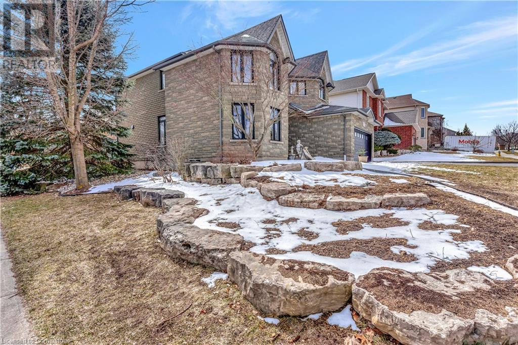 Property at 537 BUCKINGHAM Boulevard image 5