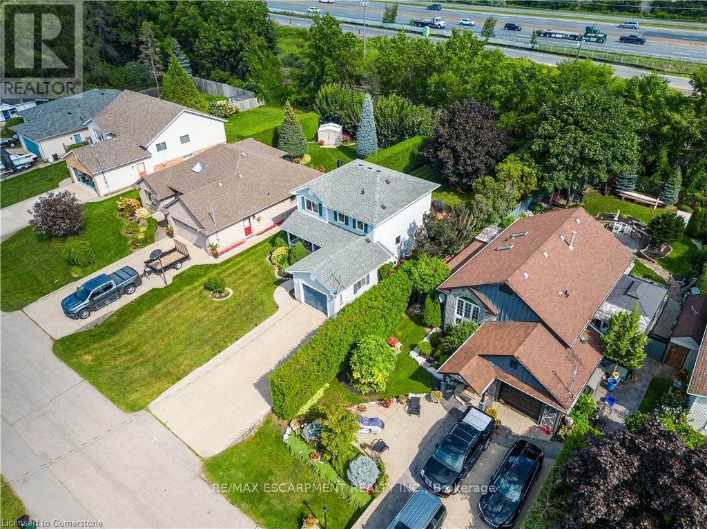 Property at 8 MARLOW AVENUE image 3