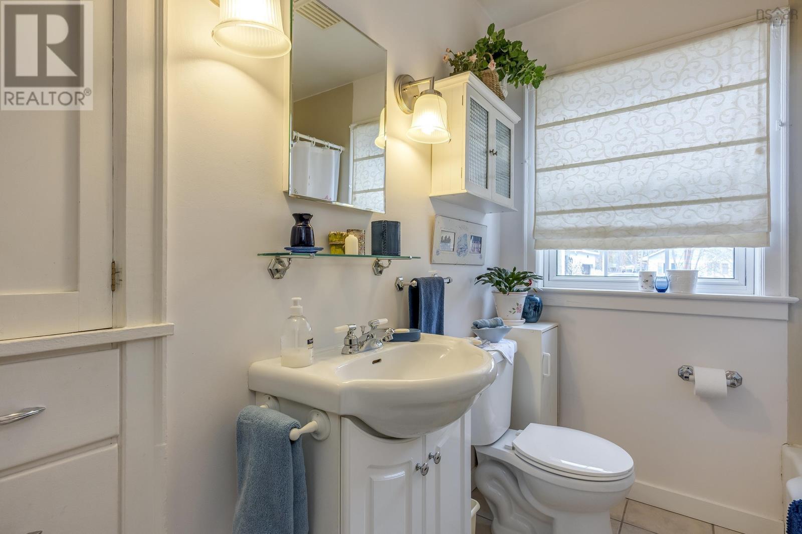 14551 Highway 1, Wilmot, Nova Scotia  B0P 1W0 - Photo 11 - 202506058