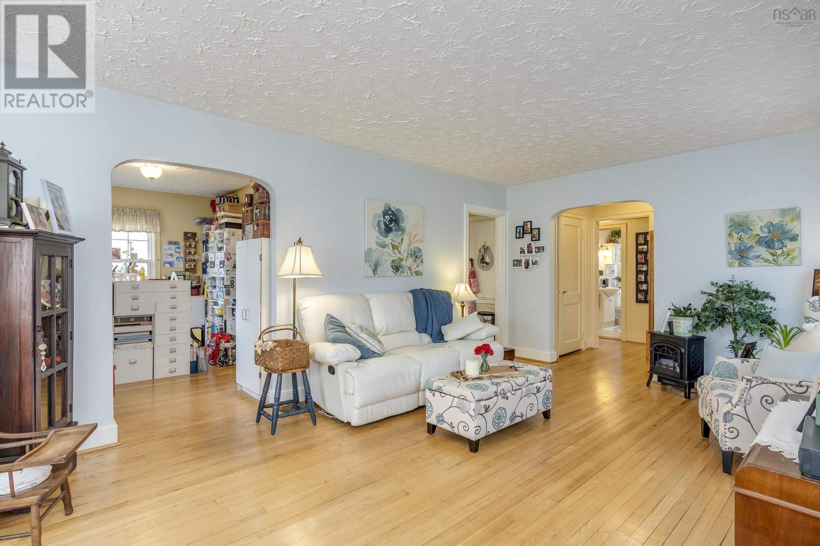 14551 Highway 1, Wilmot, Nova Scotia  B0P 1W0 - Photo 3 - 202506058