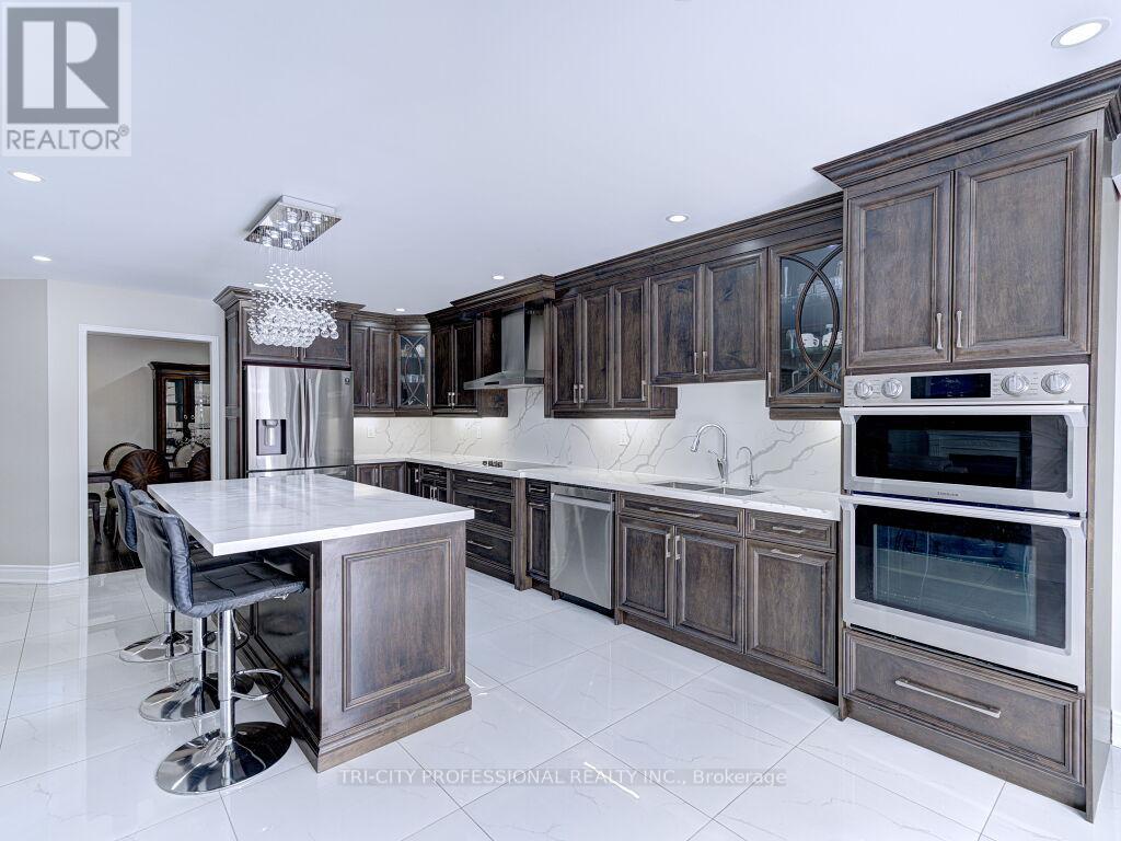 40 Brinkley Drive, Brampton, Ontario  L7A 1G9 - Photo 10 - W12046939