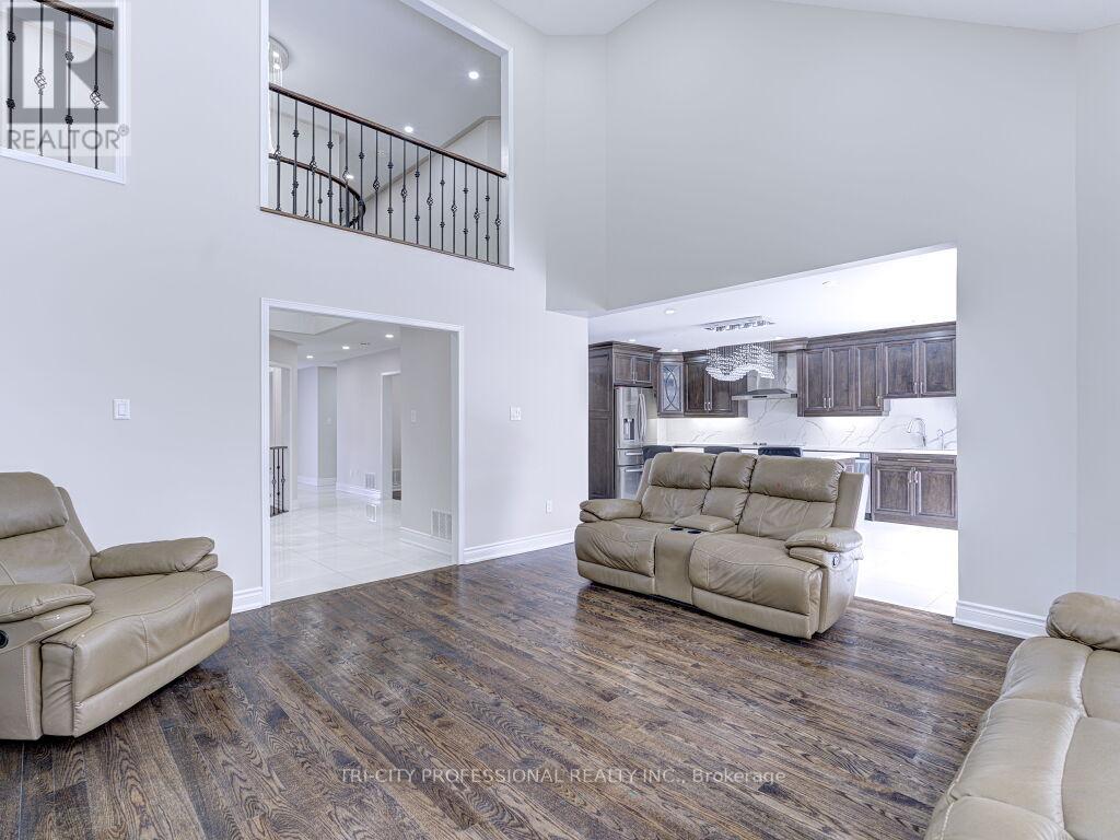 40 Brinkley Drive, Brampton, Ontario  L7A 1G9 - Photo 14 - W12046939