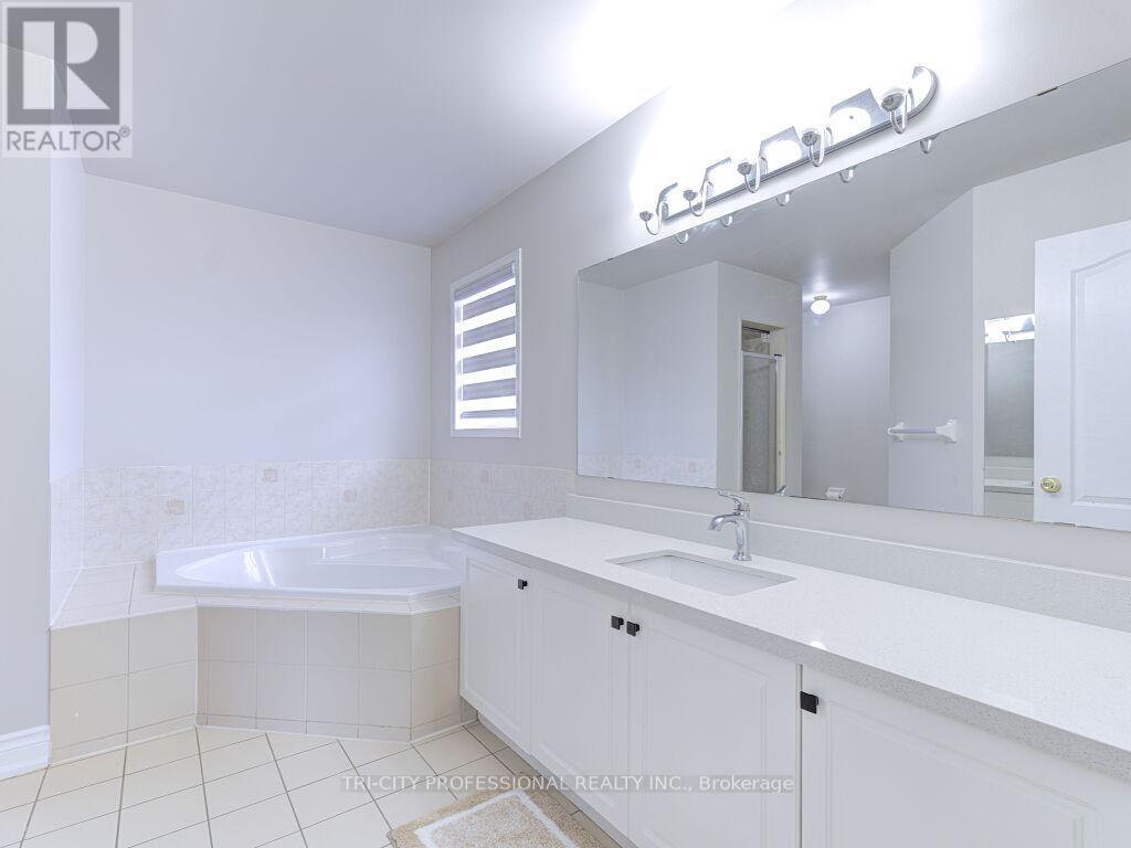40 Brinkley Drive, Brampton, Ontario  L7A 1G9 - Photo 19 - W12046939