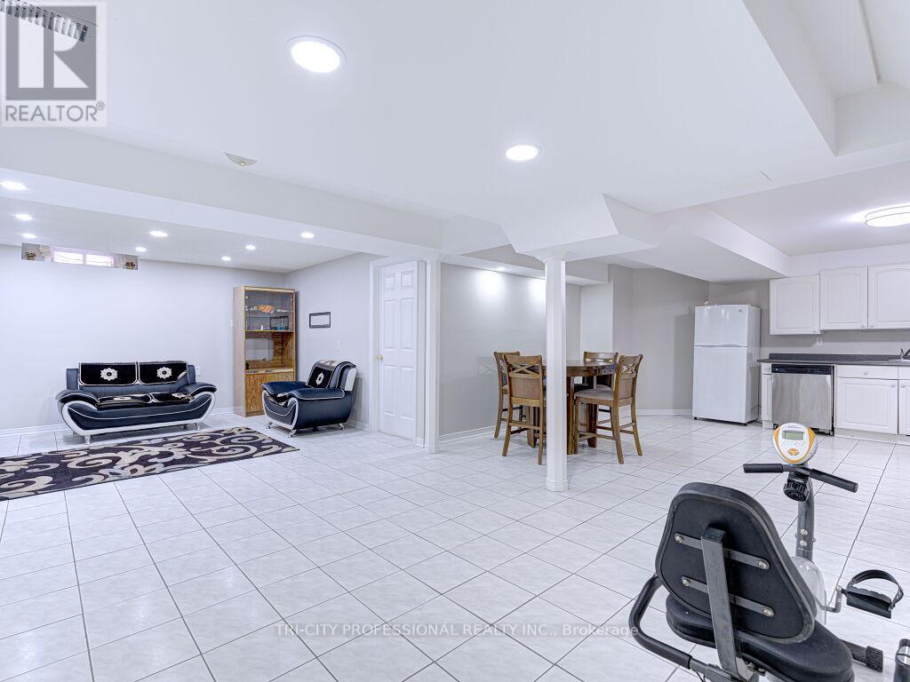 40 Brinkley Drive, Brampton, Ontario  L7A 1G9 - Photo 28 - W12046939