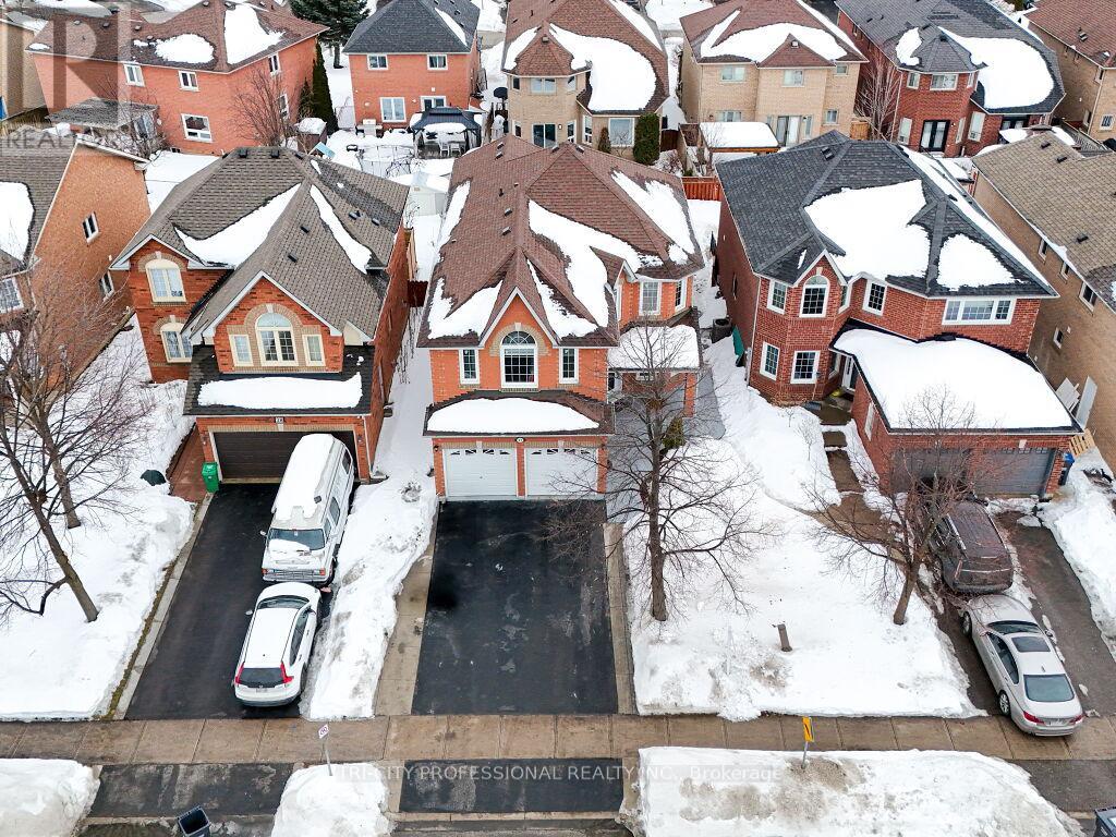 40 Brinkley Drive, Brampton, Ontario  L7A 1G9 - Photo 31 - W12046939