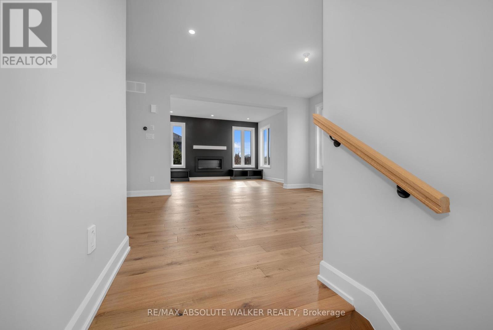 Property at 231 L'ETANG STREET image 2