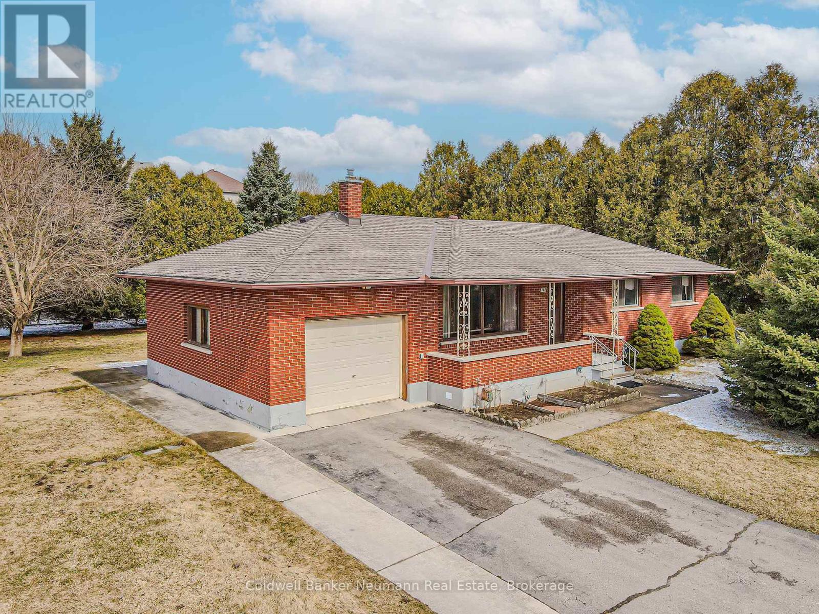 108 FLEMING ROAD, Guelph, Ontario