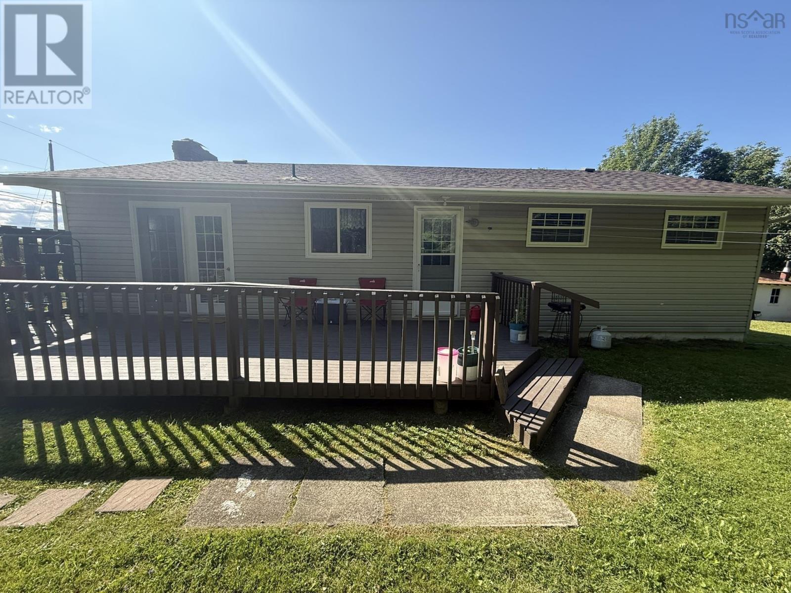 111 Grandview Avenue, Trenton, Nova Scotia  B0K 1X0 - Photo 4 - 202502786