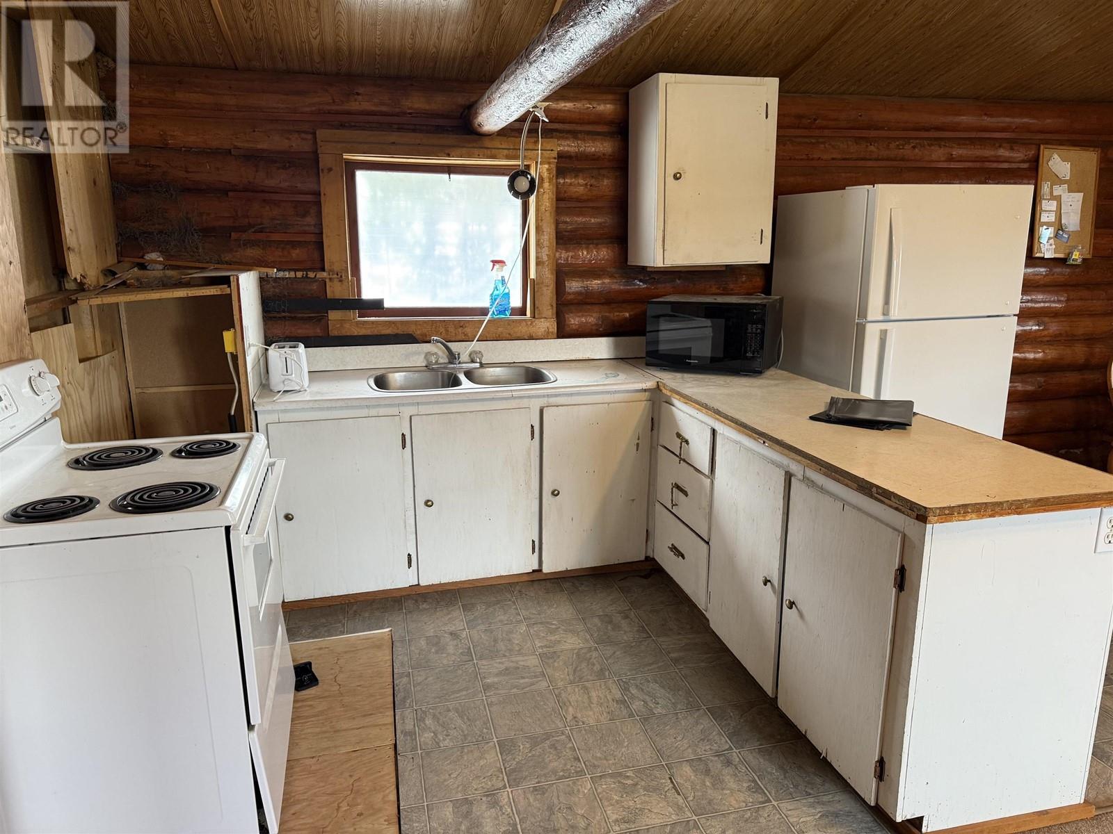 100 Bailey Forest Road, Burns Lake, British Columbia V0J 1E0 - Photo 17 - R2946385