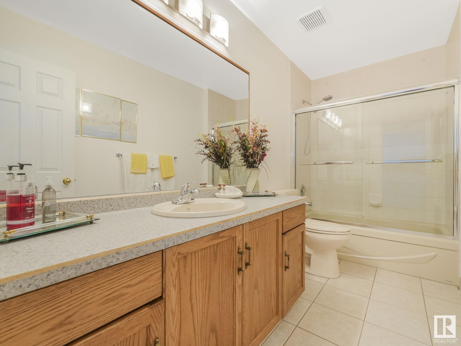 Property at 4703 43 AV NW image 1