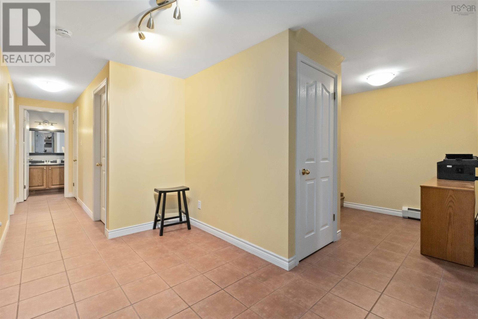 32 Hillview Drive, Dartmouth, Nova Scotia  B2W 6J2 - Photo 36 - 202506062