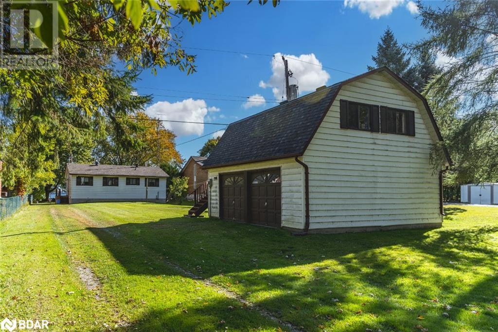 253 Bayshore Road, Innisfil, Ontario  L0L 1K0 - Photo 2 - 40699480