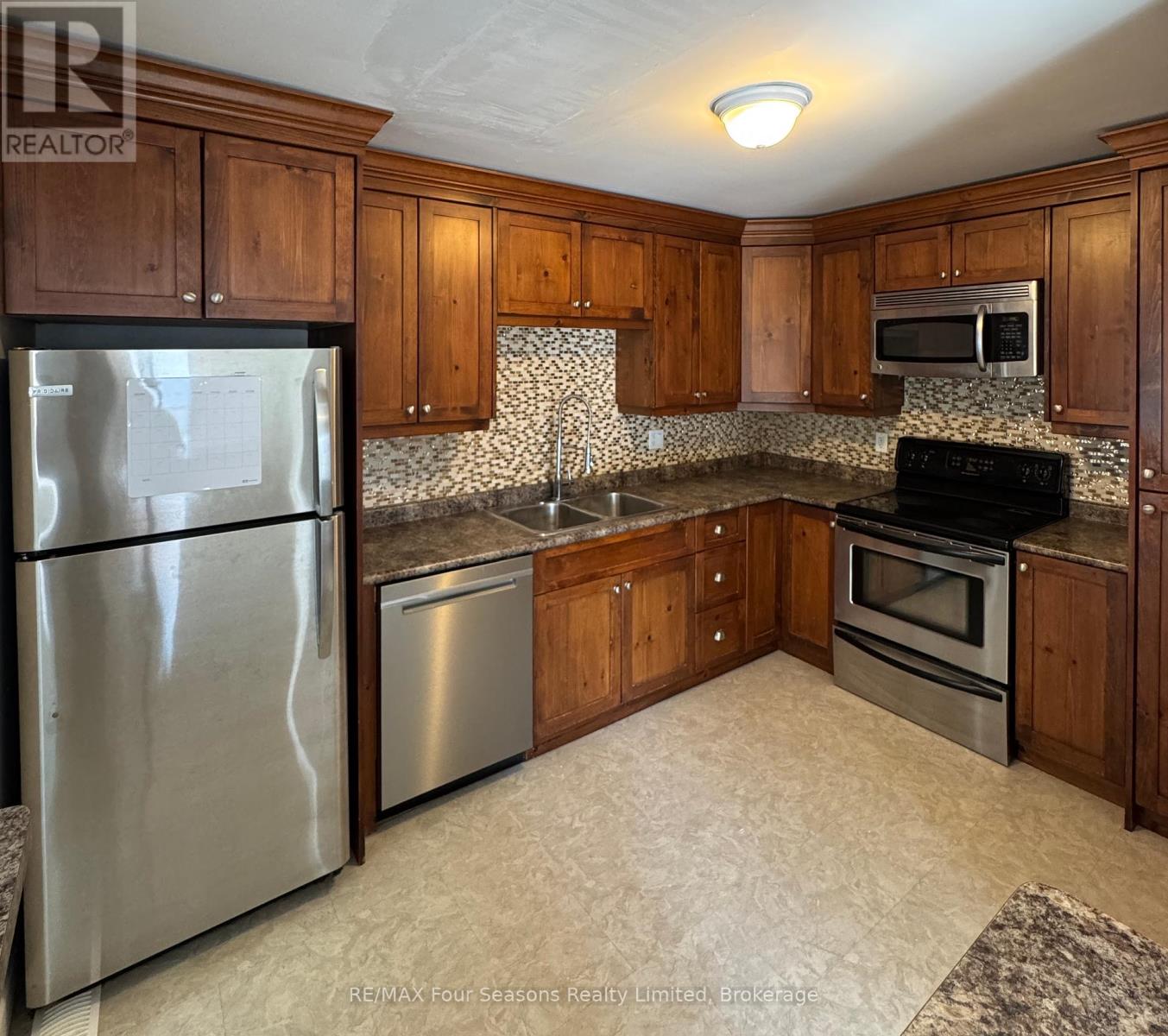 Upper - 19 Godden Street, Collingwood, Ontario  L9Y 4S5 - Photo 4 - S12046982