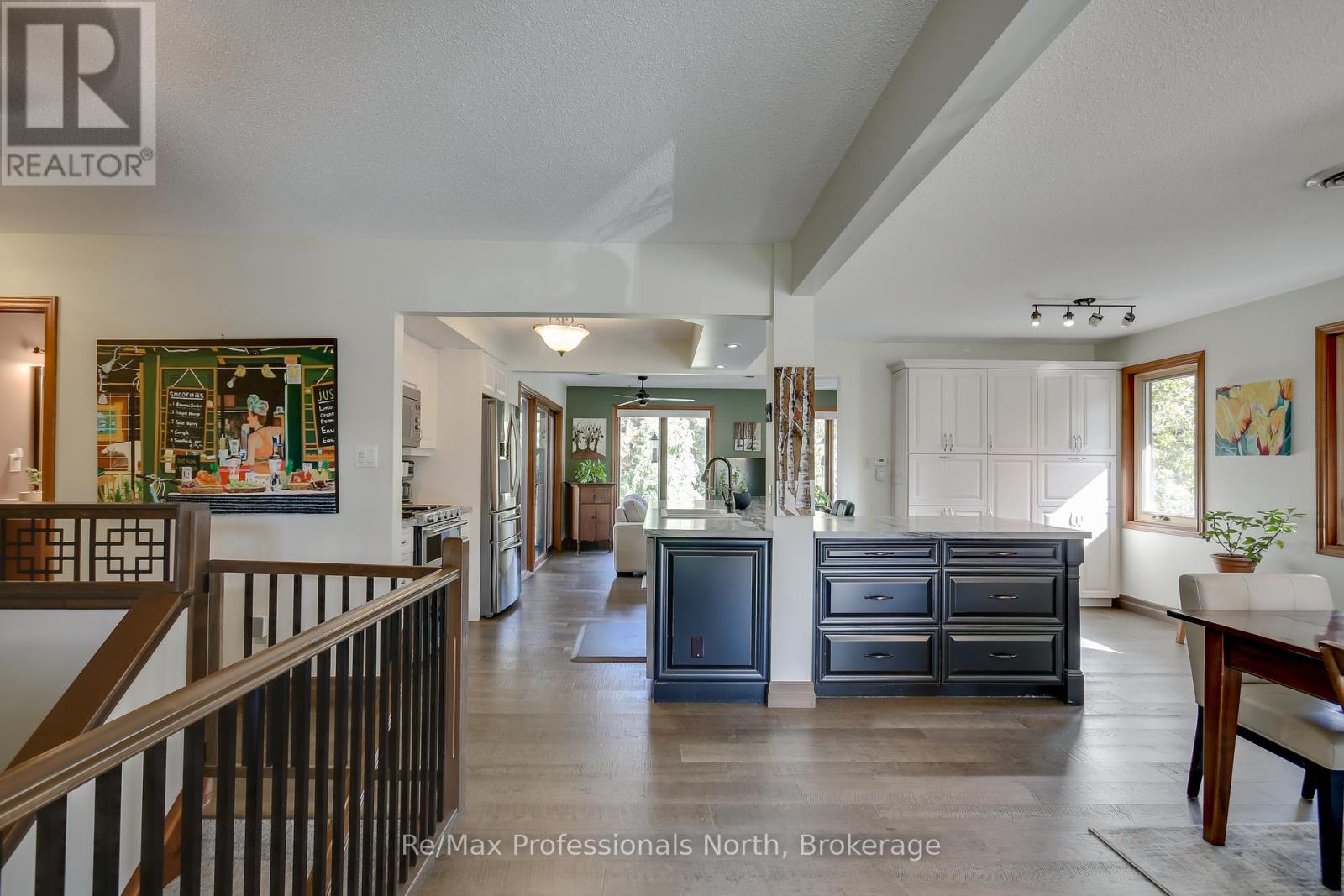 324 Bethune Drive N, Gravenhurst, Ontario  P1P 1B8 - Photo 23 - X12047021