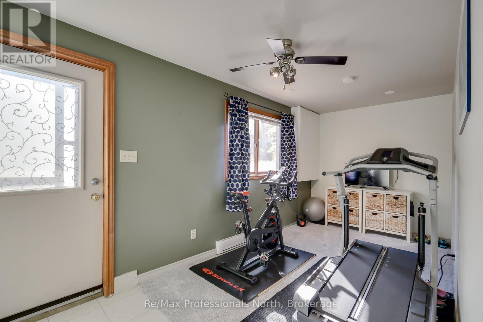 324 Bethune Drive N, Gravenhurst, Ontario  P1P 1B8 - Photo 38 - X12047021