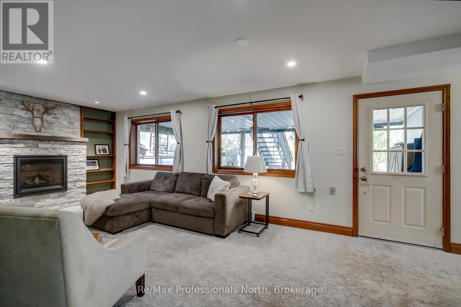 324 Bethune Drive N, Gravenhurst, Ontario  P1P 1B8 - Photo 42 - X12047021