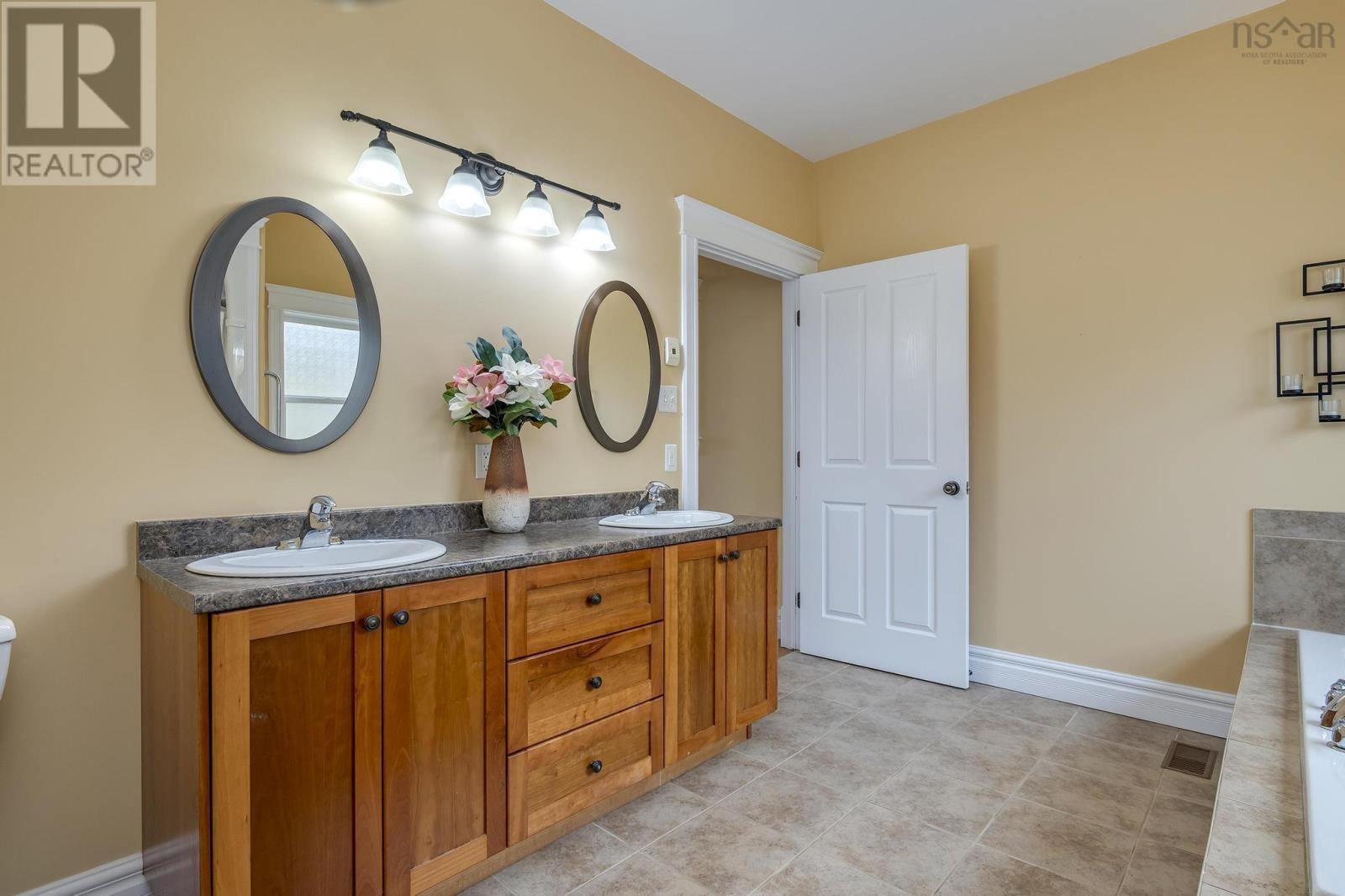 315 Bellbrook Crescent, Dartmouth, Nova Scotia  B2W 0G2 - Photo 25 - 202506076