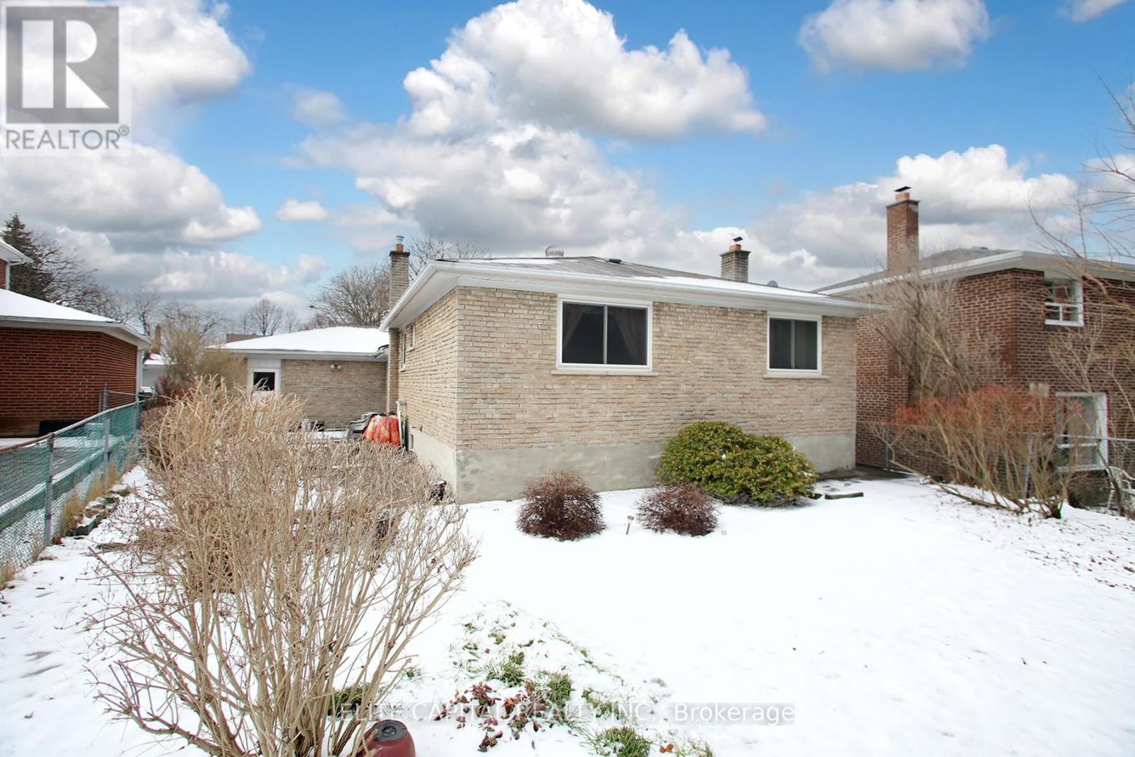 Property at 24 HOSEYHILL CRESCENT image 5