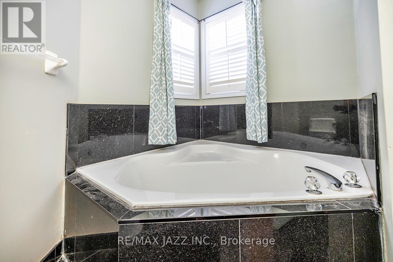 9 Tom Edwards Drive, Whitby, Ontario  L1R 2R4 - Photo 28 - E12037711