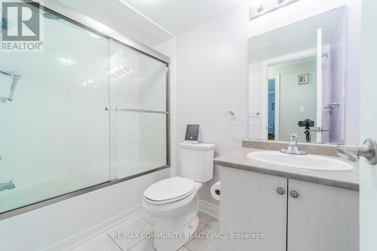 79 - 100 Parrotta Drive, Toronto (Humberlea-Pelmo Park), Ontario  M9M 0B5 - Photo 20 - W12046980