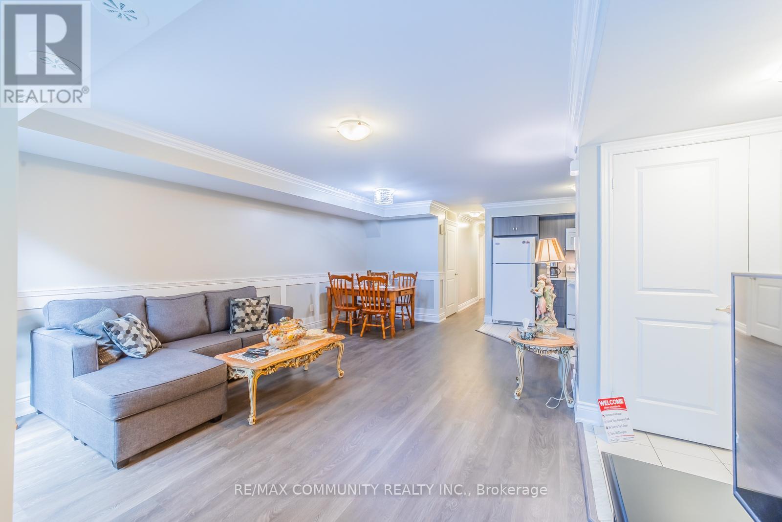 79 - 100 Parrotta Drive, Toronto (Humberlea-Pelmo Park), Ontario  M9M 0B5 - Photo 7 - W12046980