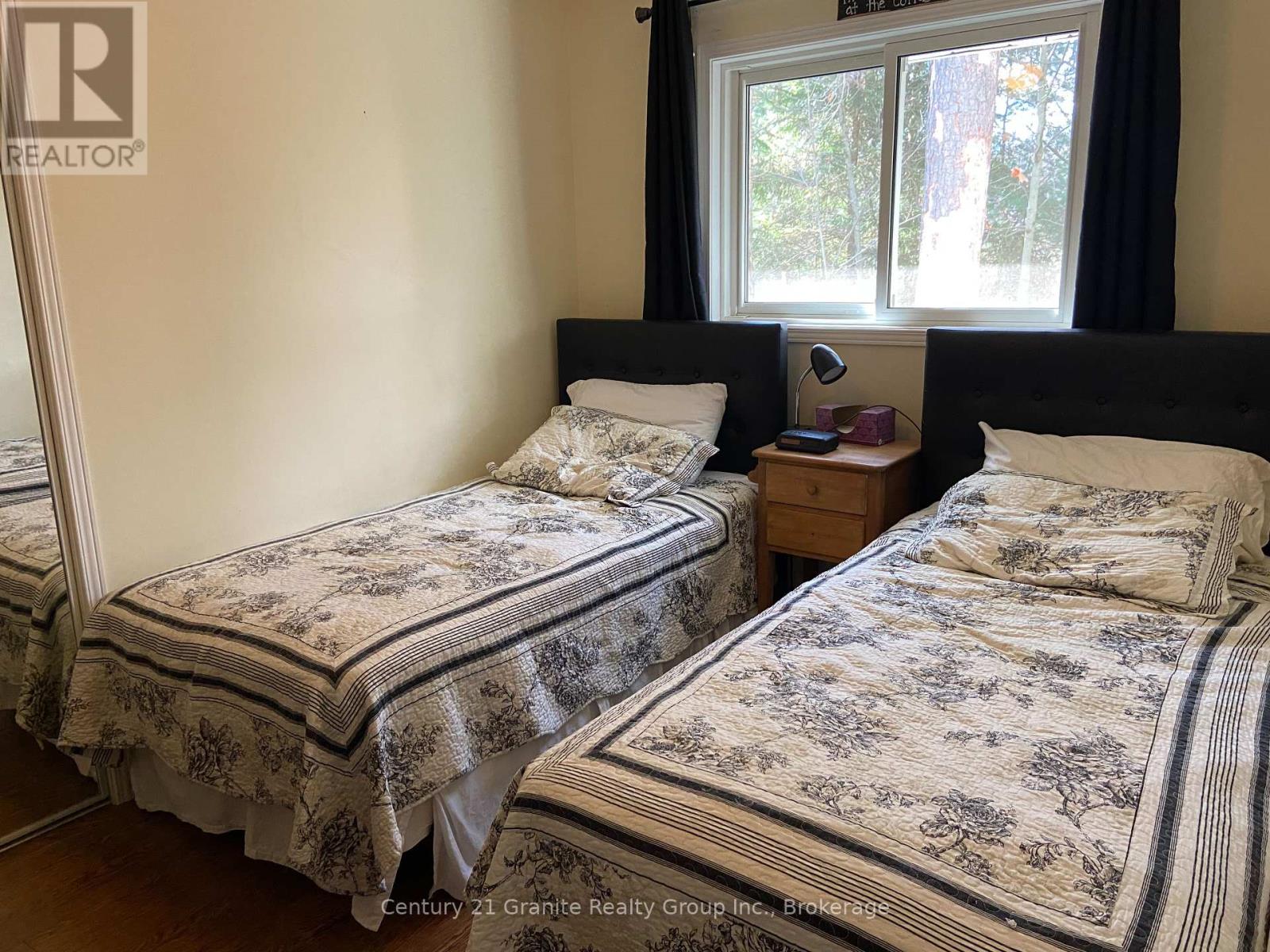 1034 Mariposa Lane, Minden Hills, Ontario  K0M 2K0 - Photo 14 - X12031618