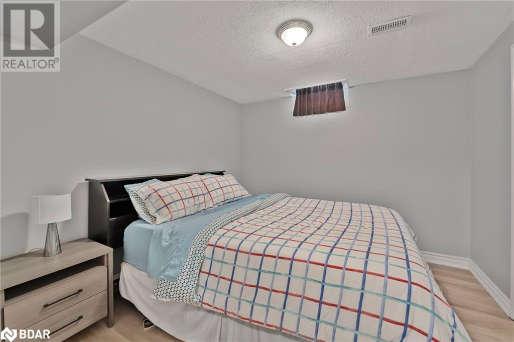1103 Ashley Court, Innisfil, Ontario  L9S 1X1 - Photo 22 - 40709653