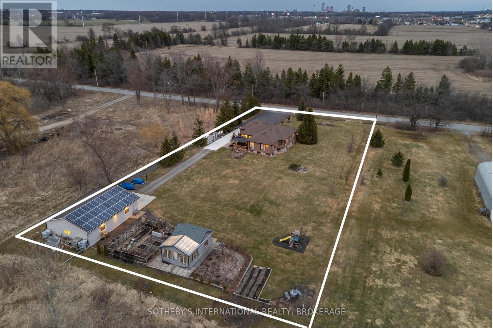 7107 Beechwood Road, Niagara Falls, Ontario  L2H 0W8 - Photo 35 - X12047040