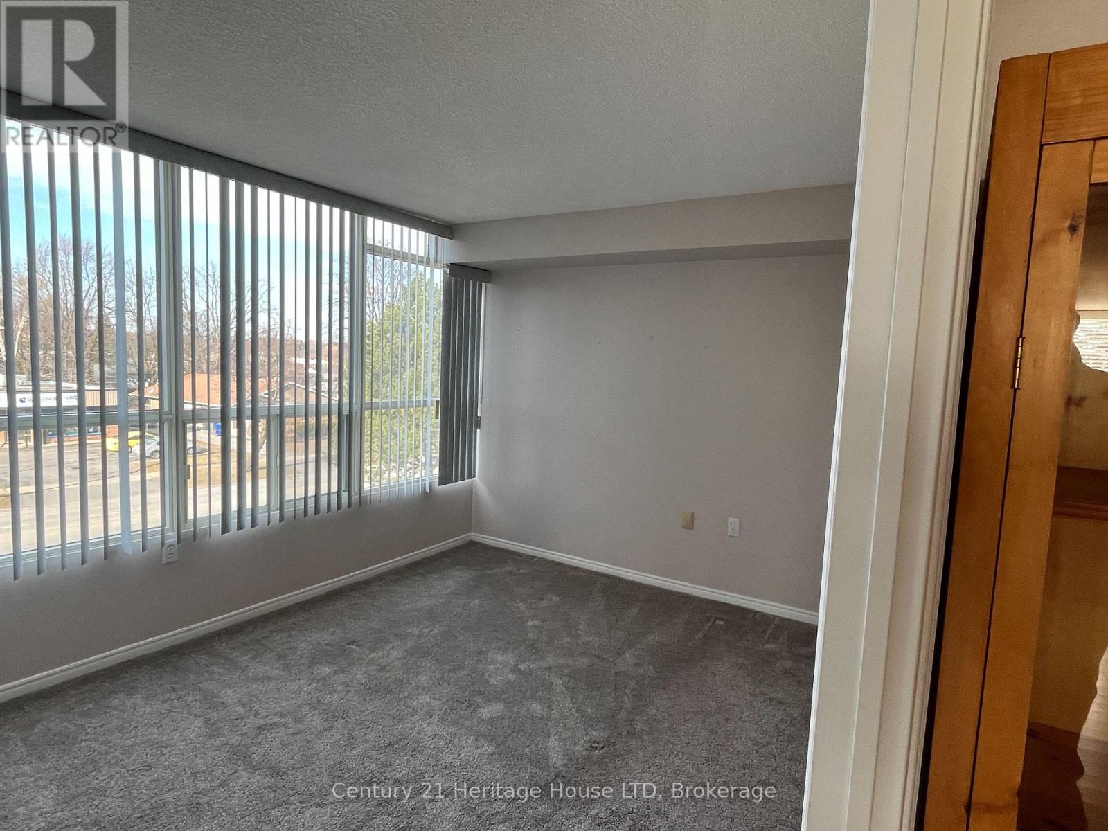 407 - 5100 Dorchester Road, Niagara Falls (Morrison), Ontario  L2E 7H4 - Photo 16 - X12003628
