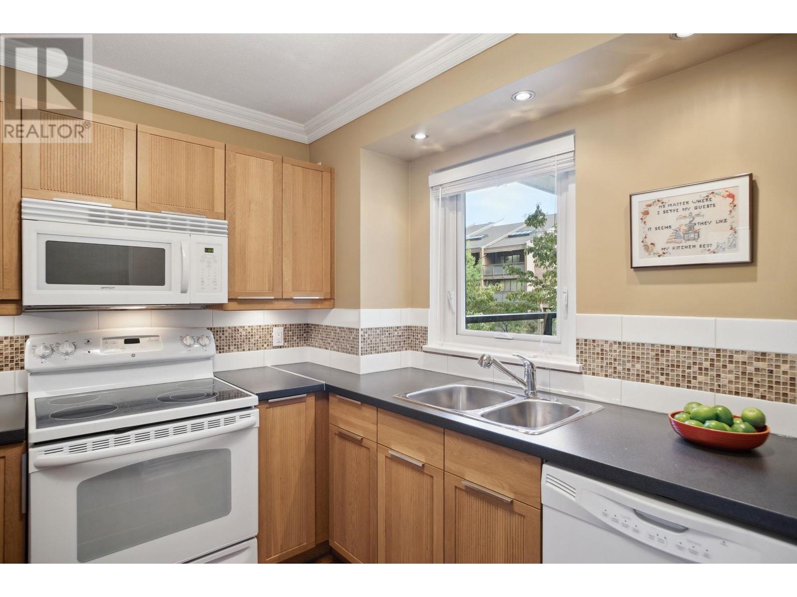 304 1838 Nelson Street, Vancouver, British Columbia  V6G 1N1 - Photo 9 - R2952323
