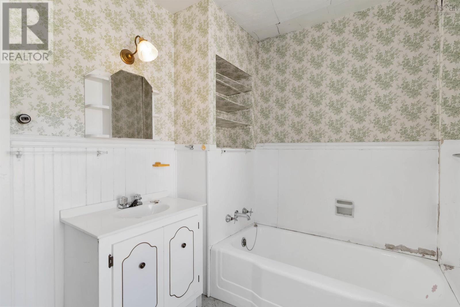 21 Green Street, Lunenburg, Nova Scotia  B0J 2C0 - Photo 22 - 202506088