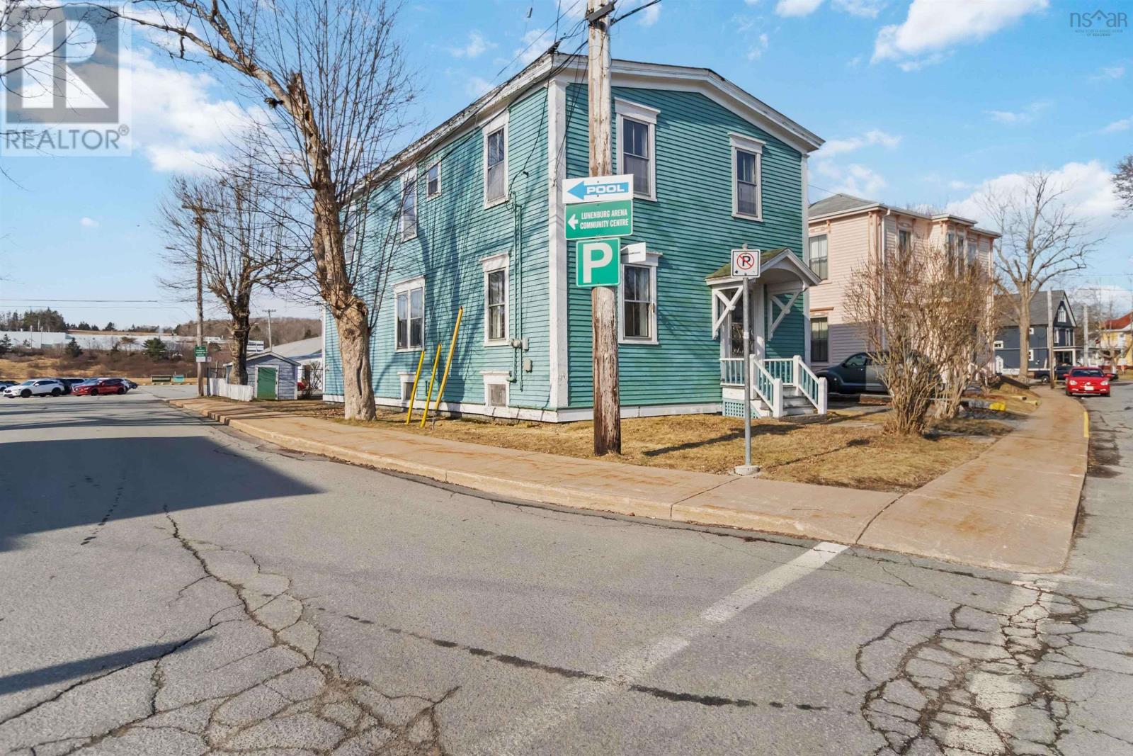 21 Green Street, Lunenburg, Nova Scotia  B0J 2C0 - Photo 3 - 202506088