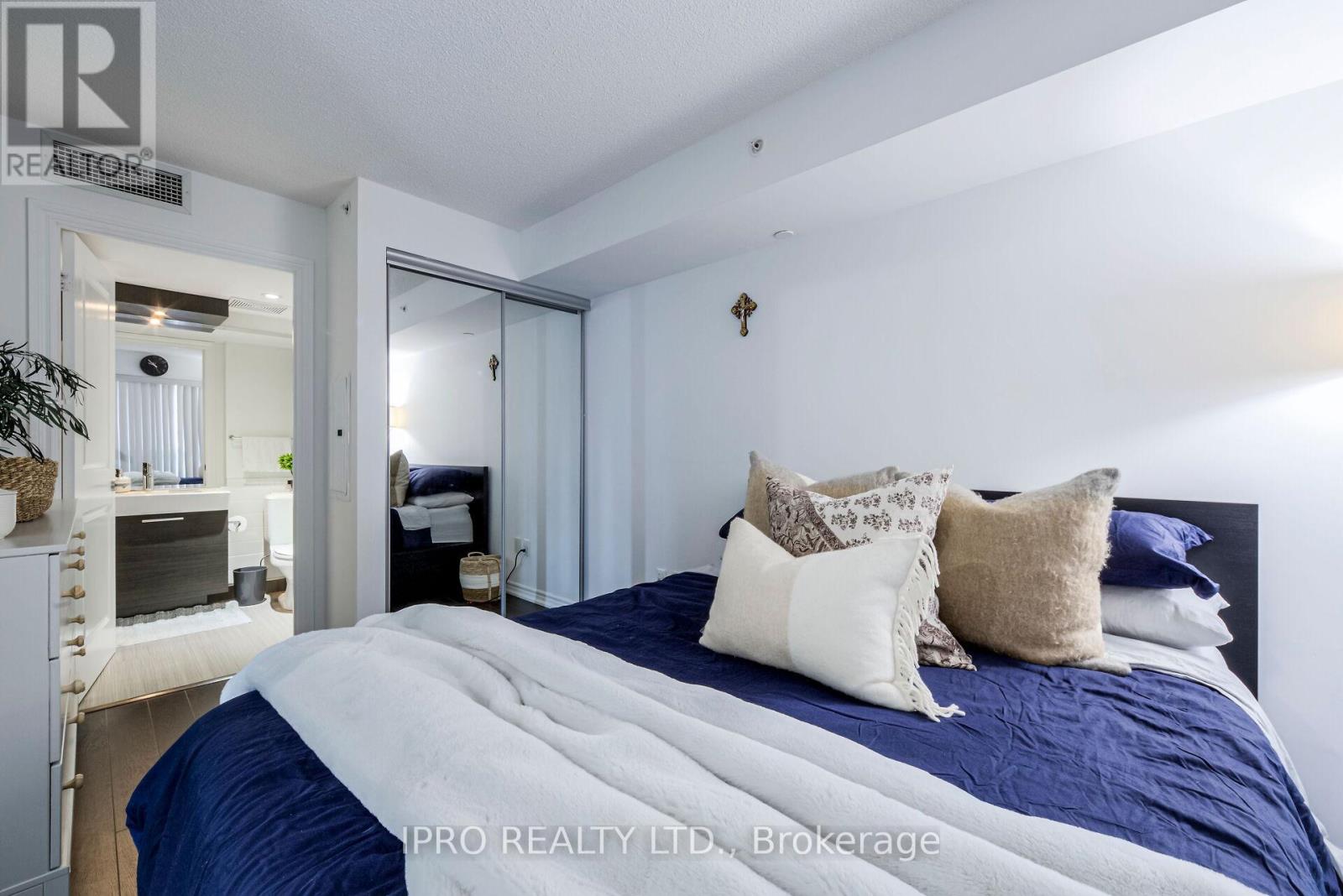 708 - 386 Yonge Street, Toronto, Ontario  M5B 0A5 - Photo 24 - C12047083