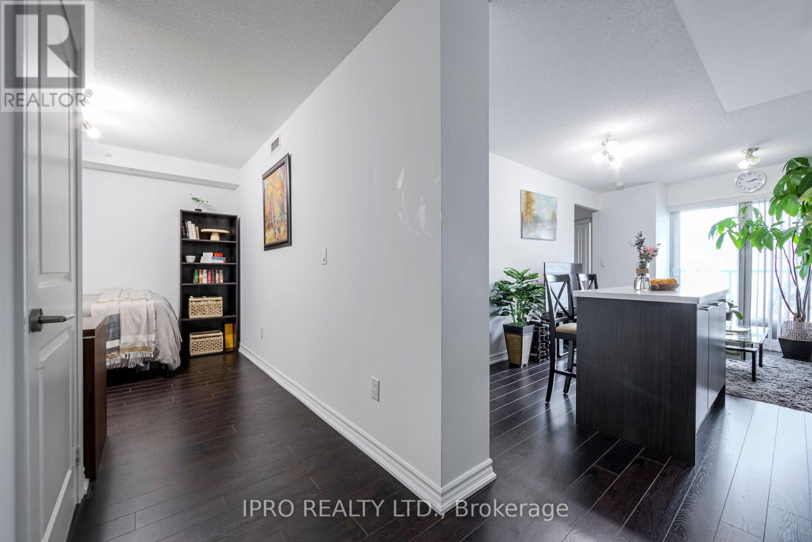 708 - 386 Yonge Street, Toronto, Ontario  M5B 0A5 - Photo 8 - C12047083