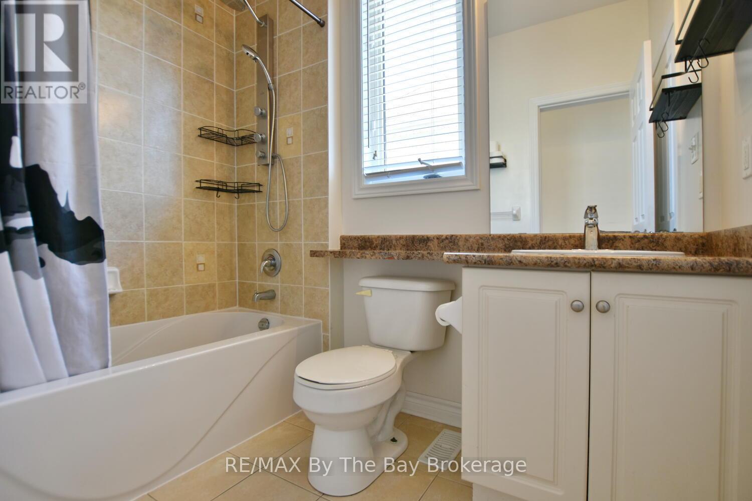 16 Culham Trail, Wasaga Beach, Ontario  L9Z 0C6 - Photo 15 - S12047025