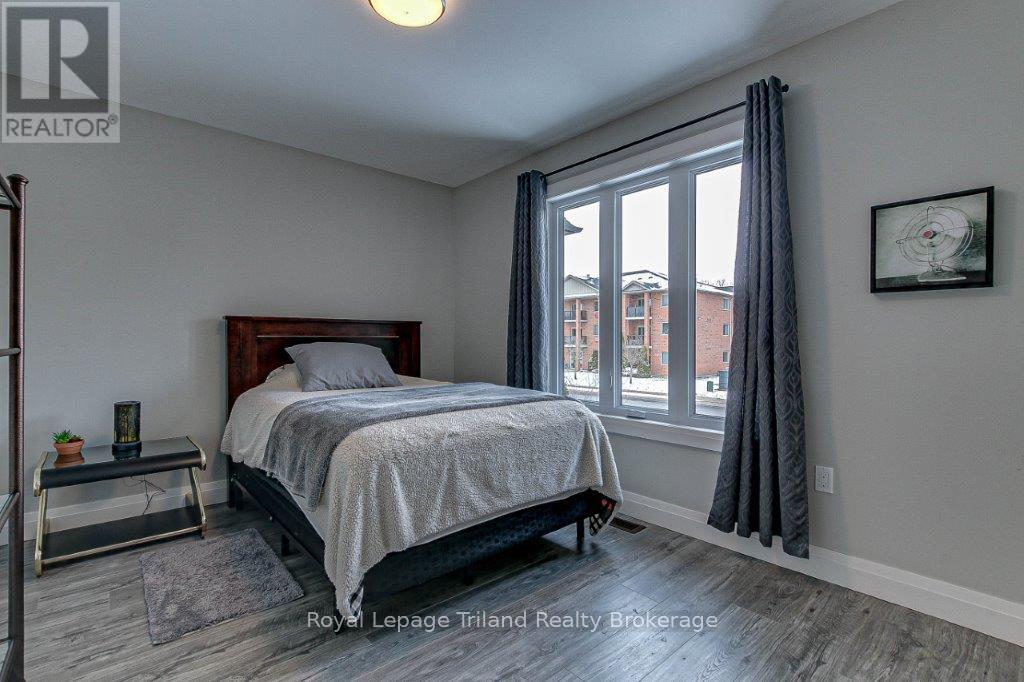 62 Brown Street, Aylmer, Ontario  N5H 3G6 - Photo 13 - X12047060