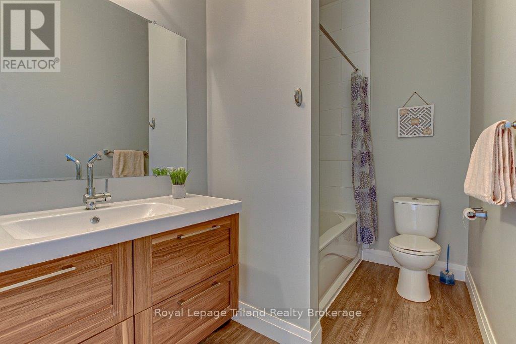 62 Brown Street, Aylmer, Ontario  N5H 3G6 - Photo 16 - X12047060