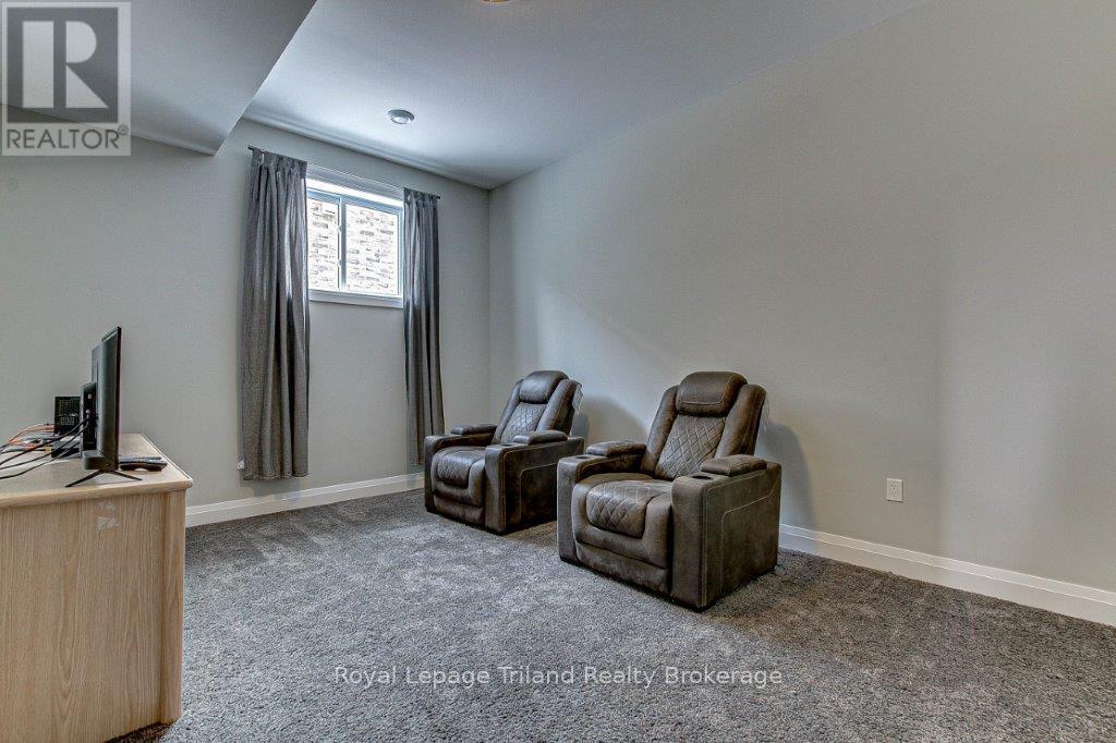 62 Brown Street, Aylmer, Ontario  N5H 3G6 - Photo 19 - X12047060