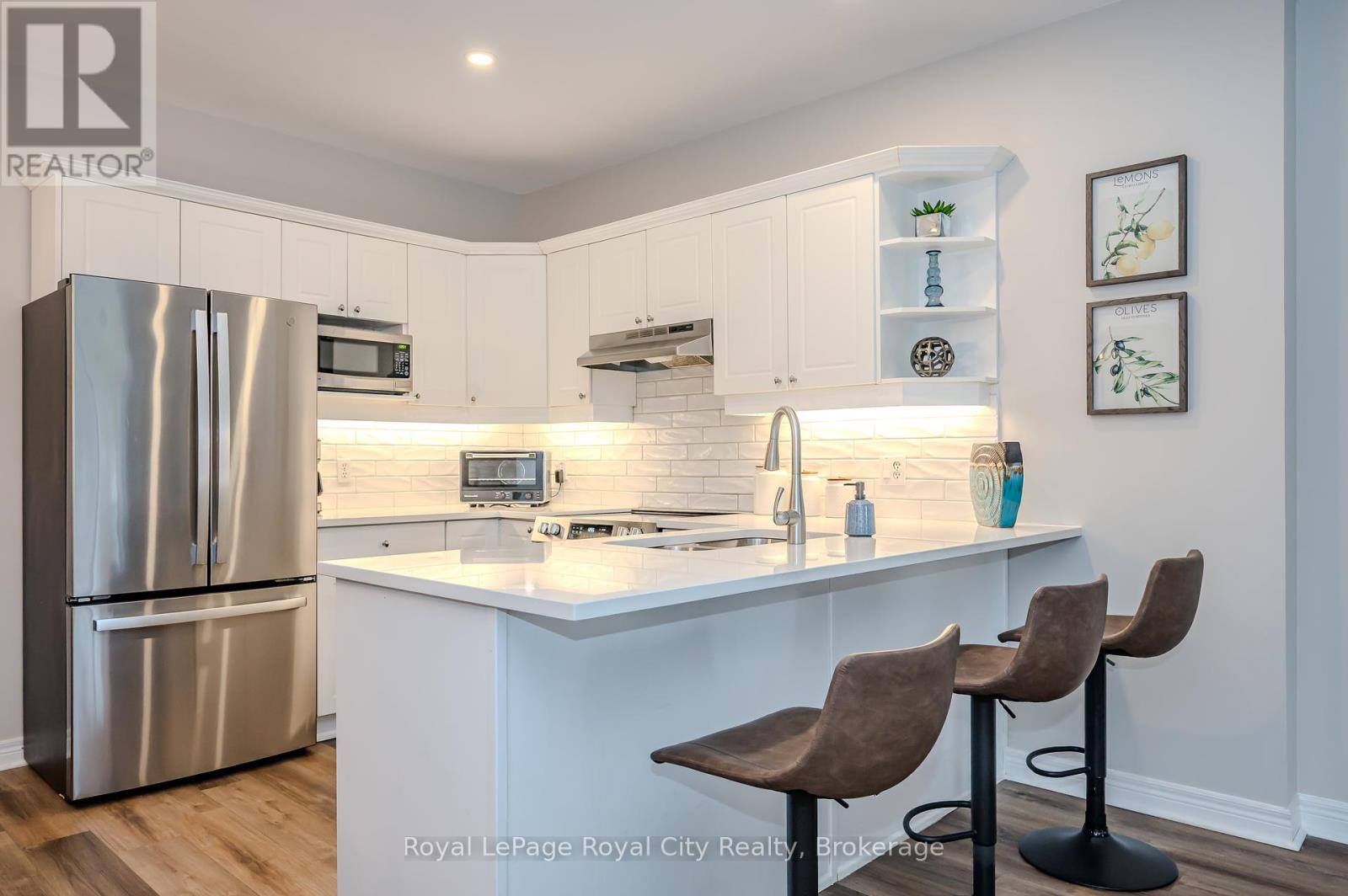 104 - 60 Wyndham Street S, Guelph, Ontario  N1E 7H7 - Photo 13 - X12047038