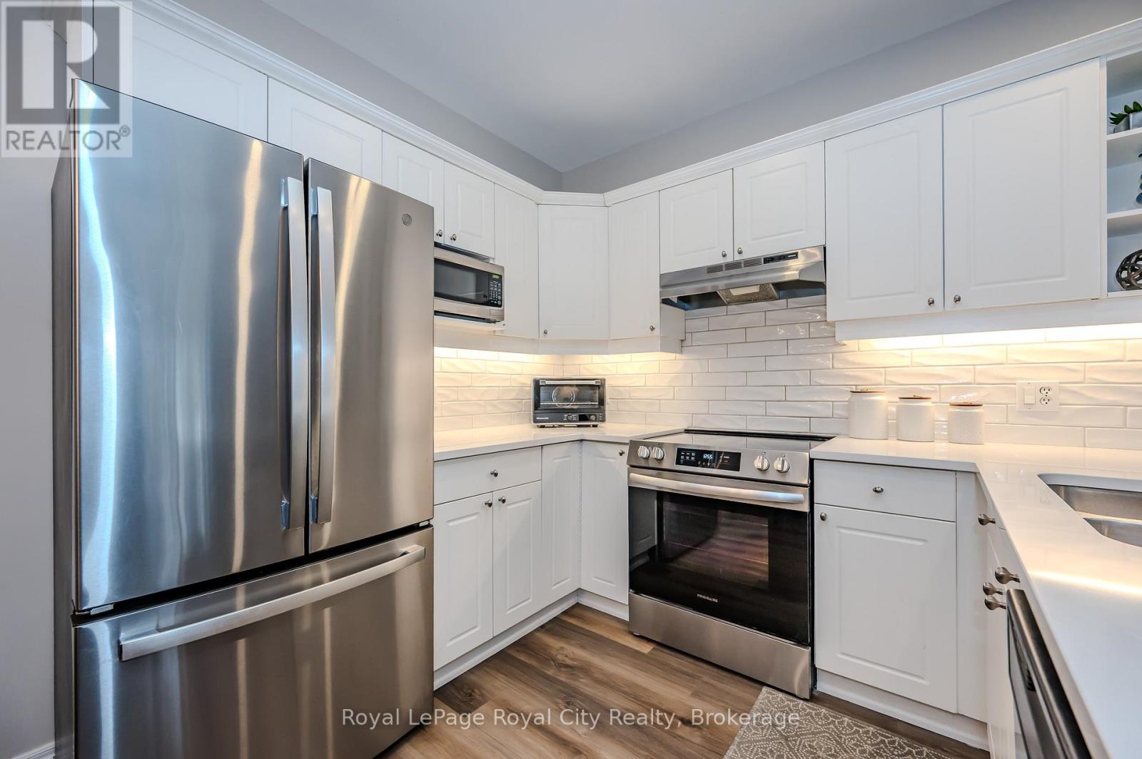 104 - 60 Wyndham Street S, Guelph, Ontario  N1E 7H7 - Photo 14 - X12047038