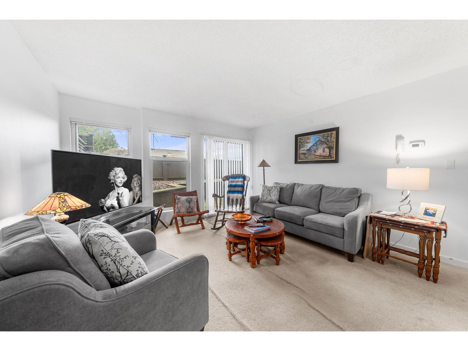 Property at 2 1870 E SOUTHMERE CRESCENT image 5
