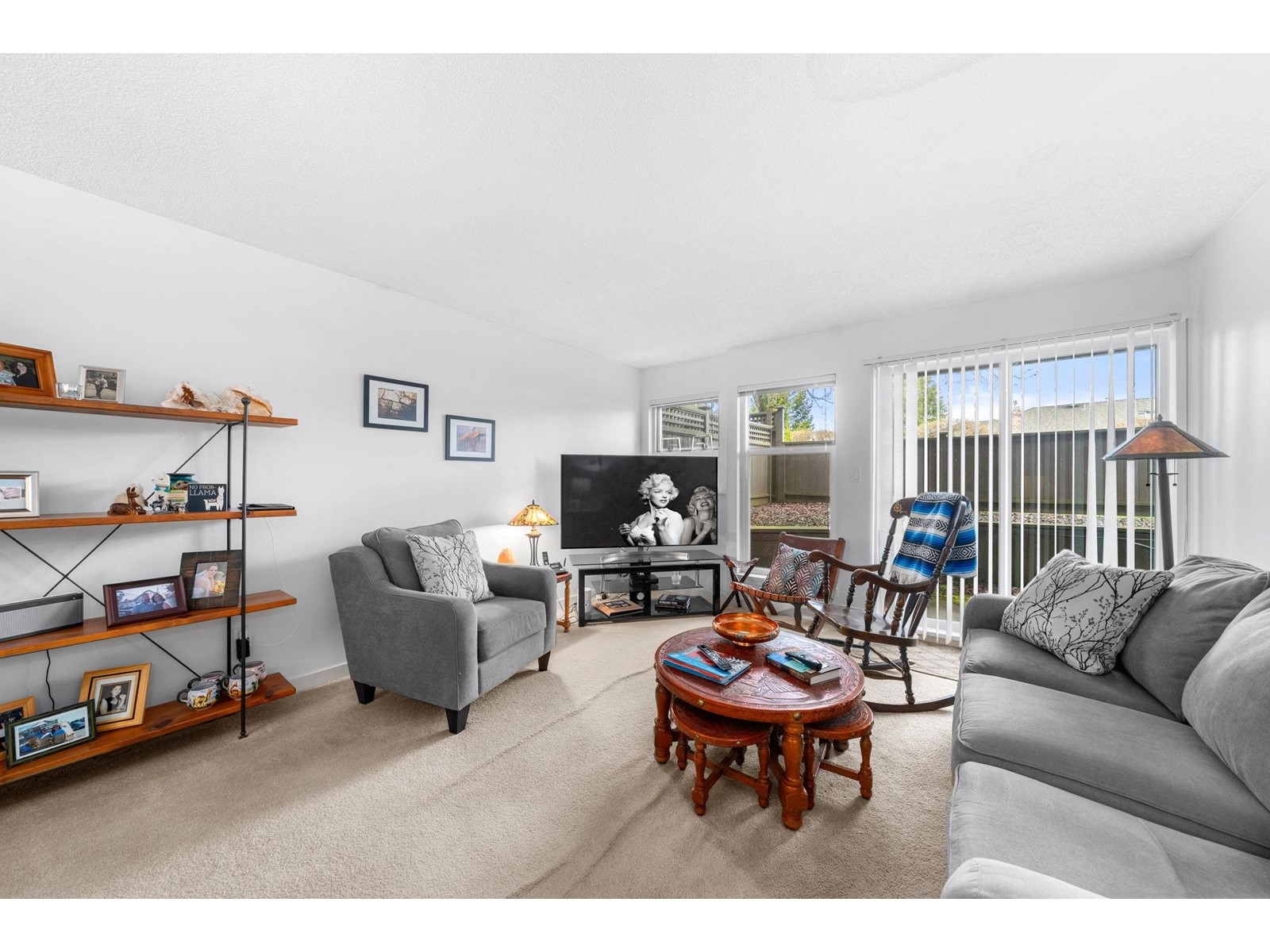 Property at 2 1870 E SOUTHMERE CRESCENT image 3