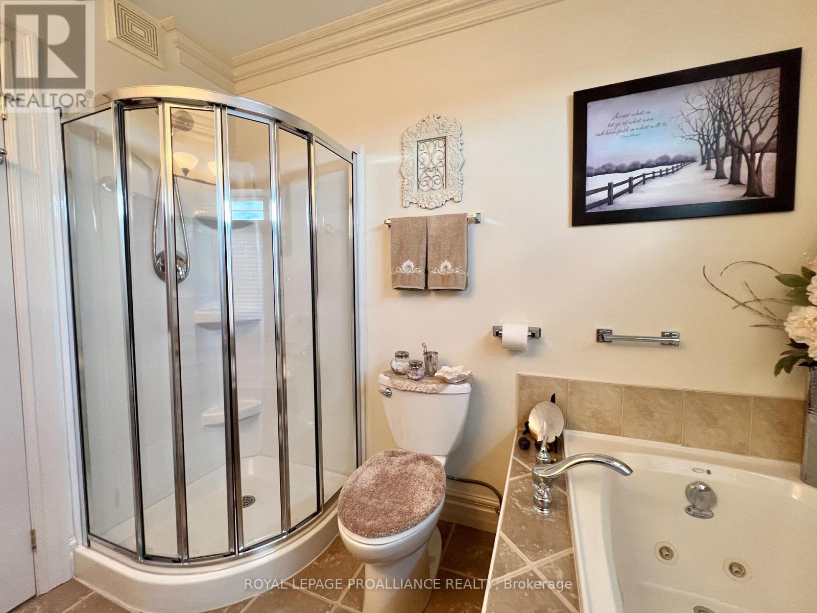 201 - 145 Farley Avenue, Belleville, Ontario  K8N 4L1 - Photo 16 - X12047190