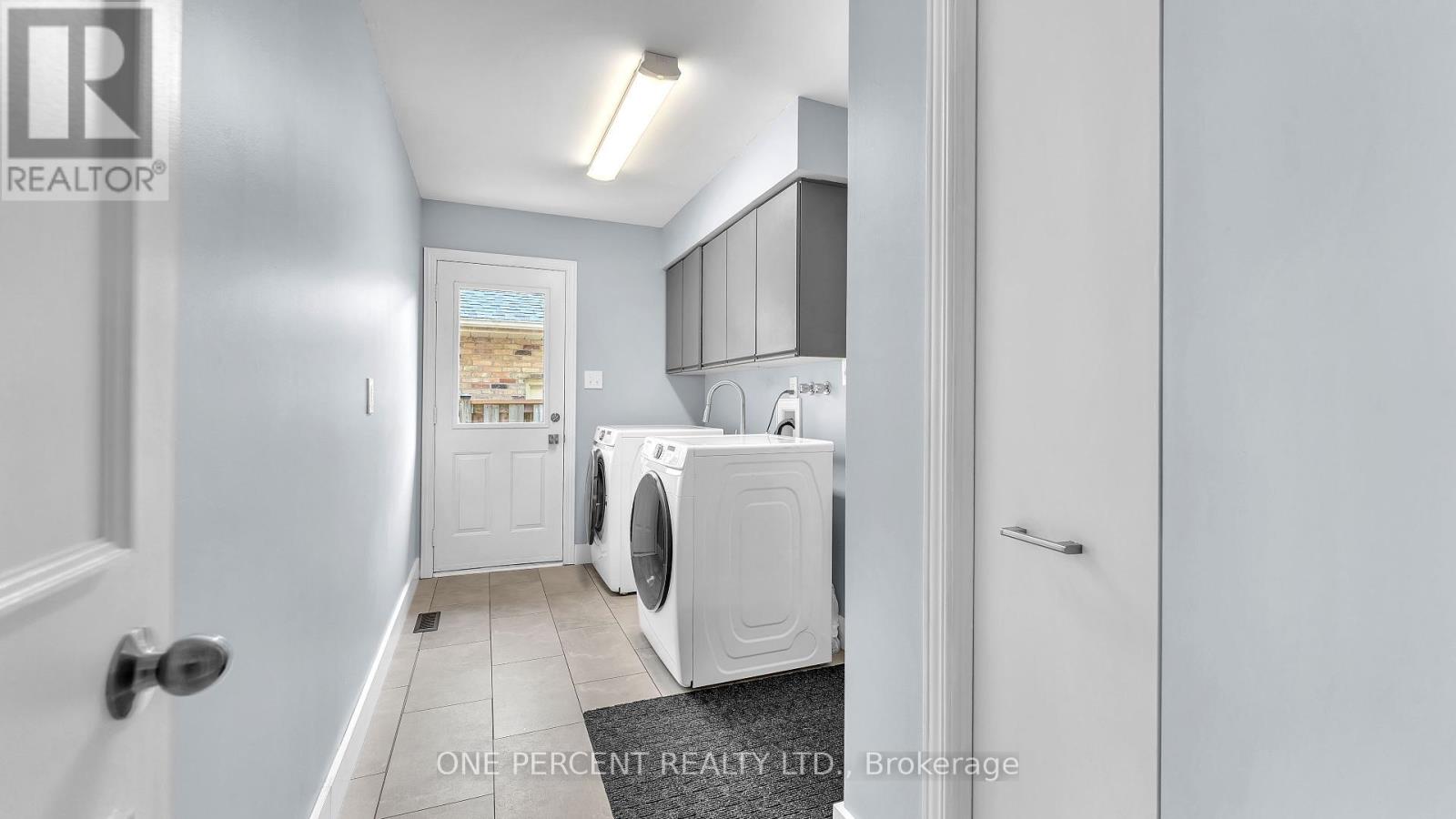 10 Mountainview Crescent, London South (South N), Ontario  N6J 4N1 - Photo 16 - X12047189